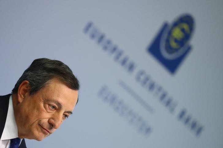 © Reuters. ECB President Draghi addresses a news conference at the ECB headquarters in Frankfurt