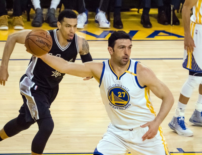 © Reuters. NBA: Playoffs-San Antonio Spurs at Golden State Warriors
