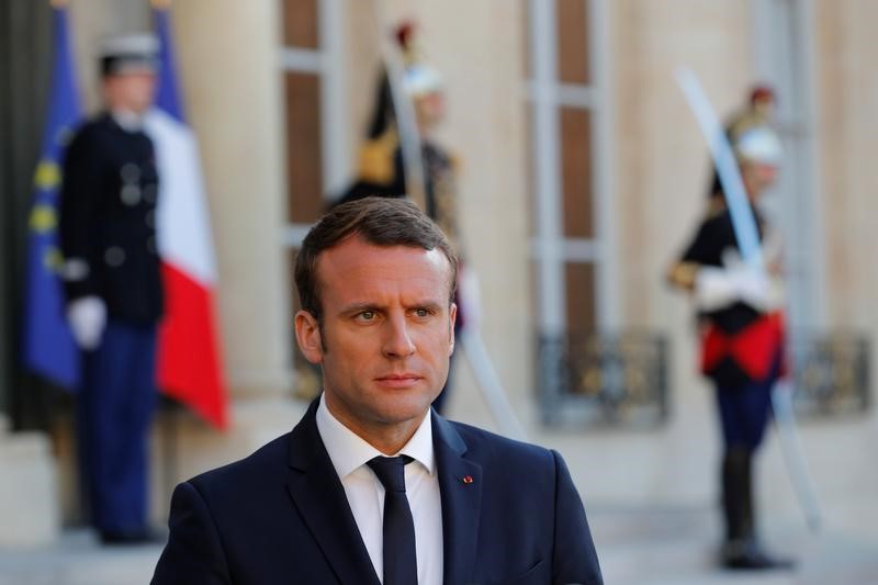 © Reuters. فرنسا تقول إنها لا تعتزم إعادة فتح سفارتها في سوريا