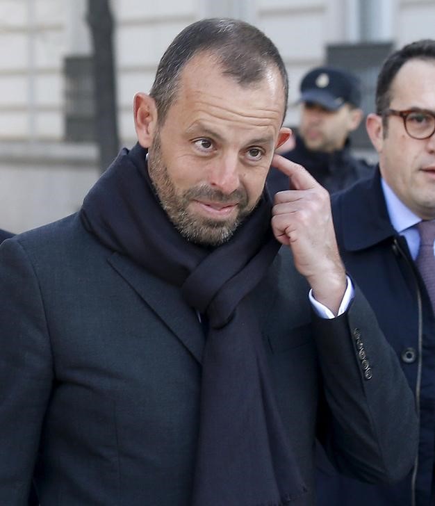 © Reuters. Detenido el expresidente del Barça Sandro Rosell en operación contra el blanqueo
