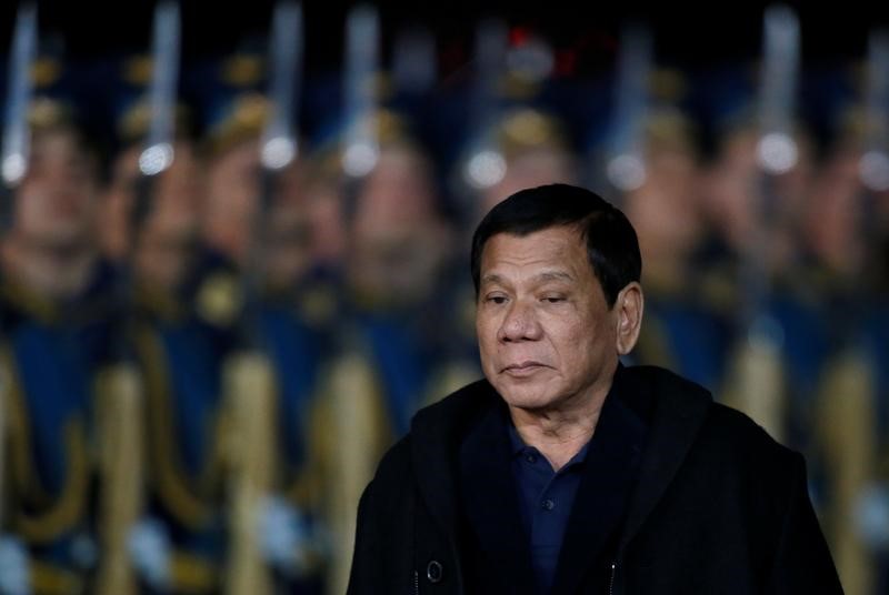© Reuters. الرئيس الفلبيني يعلن الأحكام العرفية في جزيرة بجنوب البلاد