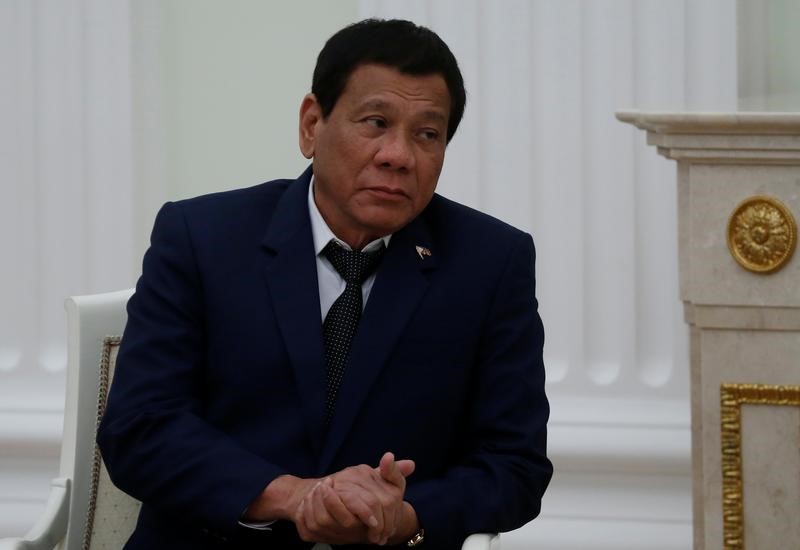 © Reuters. رئيس الفلبين يقول إنه سيتعامل "بقسوة" مع الإرهابيين