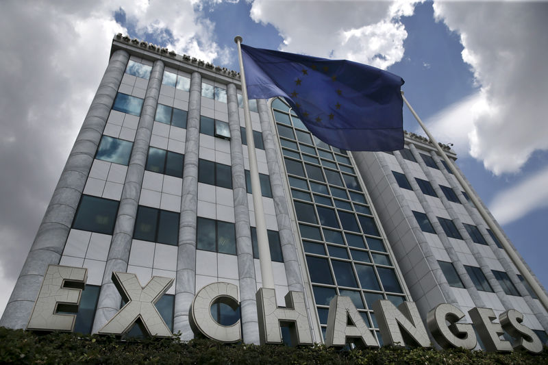 © Reuters. FILE PHOTO: A European Union flag flutters outside the Athens stock exchange