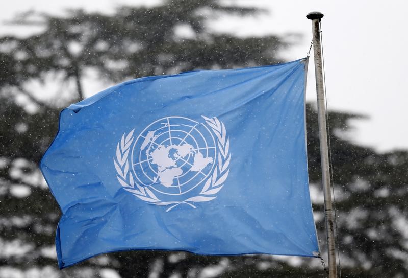 © Reuters. A United Nations flag flies outside the the European headquarters of the United Nations in Geneva