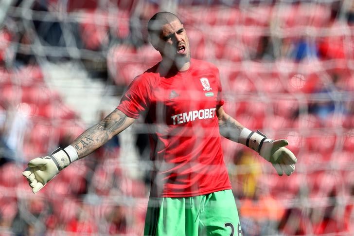 © Reuters. Middlesbrough's Victor Valdes during the warm up before the match