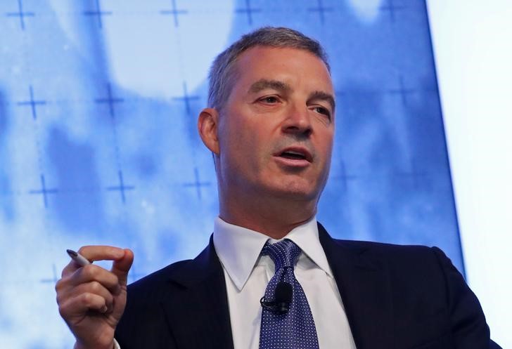 © Reuters. Hedge fund manager Daniel Loeb speaks during a Reuters Newsmaker event in New York