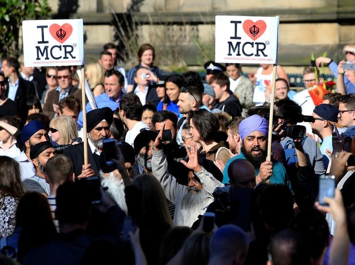 © Reuters. Reino Unido deja de compartir datos con EEUU sobre el ataque de Manchester
