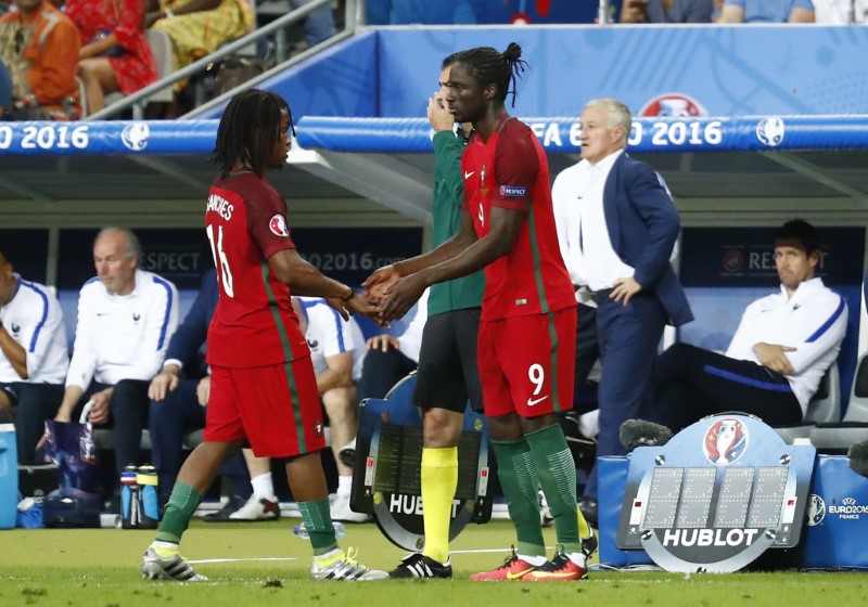 © Reuters. Portugal v France - EURO 2016 - Final