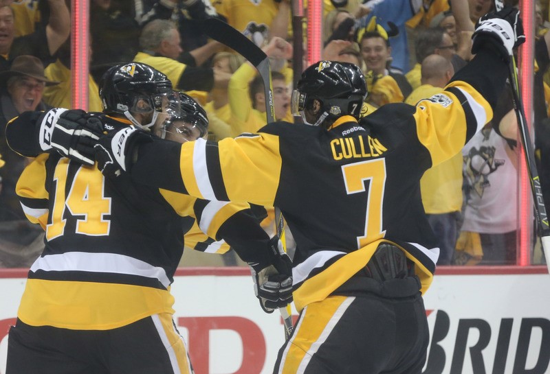 © Reuters. NHL: Stanley Cup Playoffs-Ottawa Senators at Pittsburgh Penguins