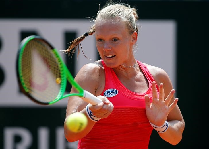 © Reuters. Tennis - ATP - Rome Open - Simona Halep of Romania v Kiki Bertens of Netherlands