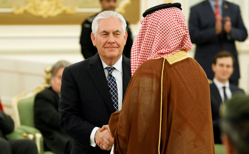 © Reuters. FILE PHOTO: U.S. Secretary of State Tillerson attends a signing ceremony between President Trump and Saudi Arabia's King Salman at the Royal Court in Riyadh