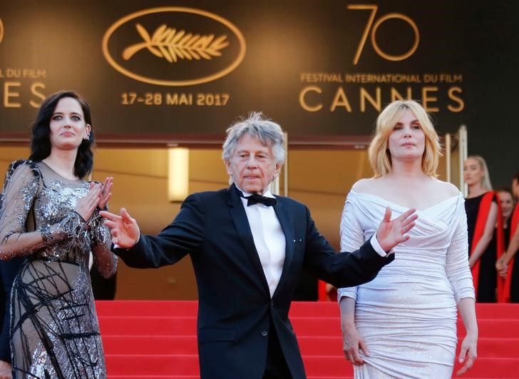 © Reuters. Diretor Roman Polanski e as atrizes Eva Green e Emmanuelle Seigner em Cannes