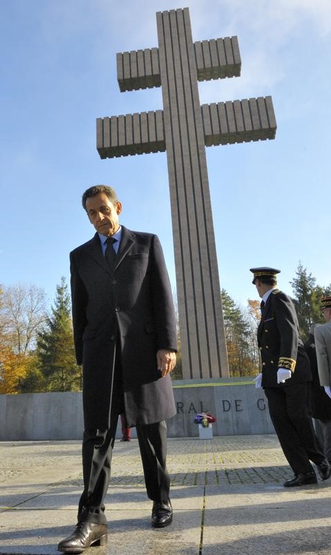 © Reuters. تعرض مقبرة شارل ديجول في فرنسا للتخريب