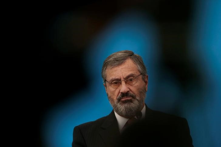 © Reuters. Novo ministro da Justiça, Torquato Jardim, durante coletiva de imprensa no Palácio do Planalto em Brasília