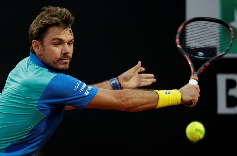 © Reuters. Tennis - ATP - Rome Open - Stan Wawrinka of Switzerland v Benoit Paire of France
