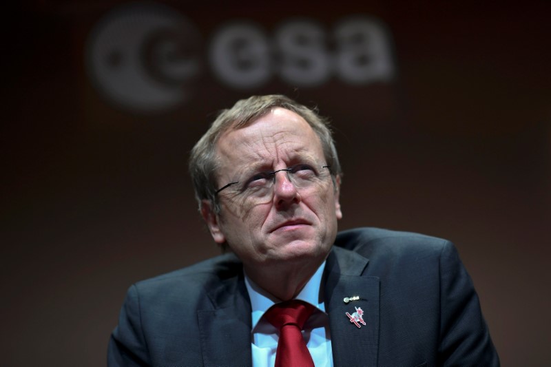 © Reuters. FILE PHOTO: Jan Woerner the European Space Agency (ESA) Director General speaks at ESA headqauters in Darmstadt