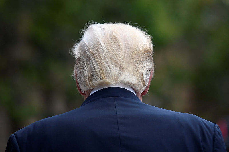 © Reuters. FILE PHOTO: U.S. President Donald Trump attends the G7 summit in Taormina