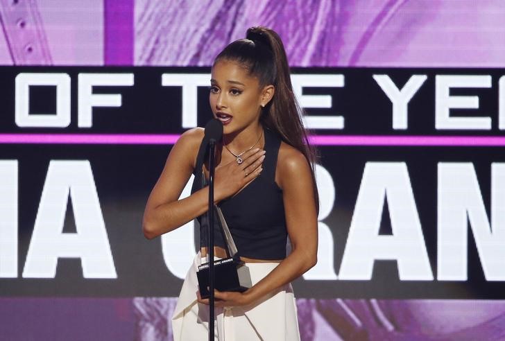 © Reuters. Cantora norte-americana Ariana Grande, durante premiação em Los Angeles