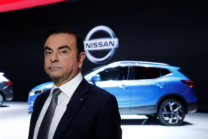 © Reuters. FILE PHOTO: Carlos Ghosn, chairman and CEO of the Renault-Nissan Alliance looks on during the 87th International Motor Show at Palexpo in Geneva