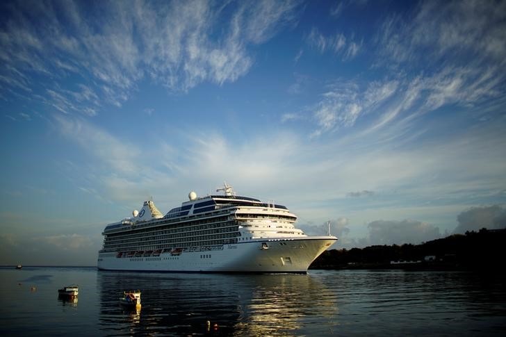© Reuters. U.S. Norwegian Cruise Line Holdings cruise ship Marina arrives at the Havana bay