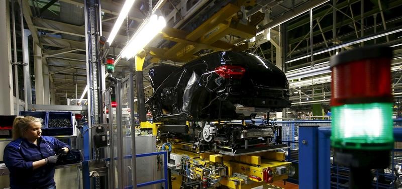 © Reuters. ALLEMAGNE: MARCHÉ AUTO +13% GRÂCE À PLUS DE JOURS OUVRABLES