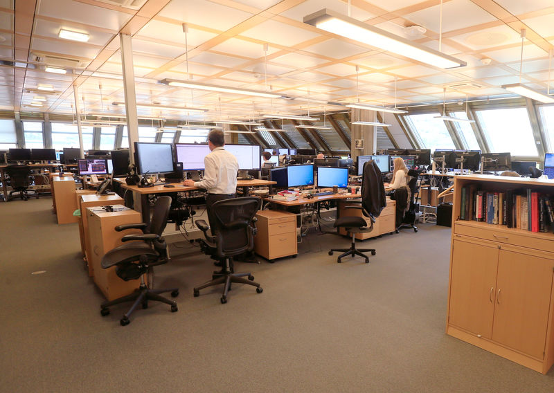 © Reuters. The trading floor of Norges Bank Investment Management, the Nordic countryÕs sovereign wealth fund in Oslo