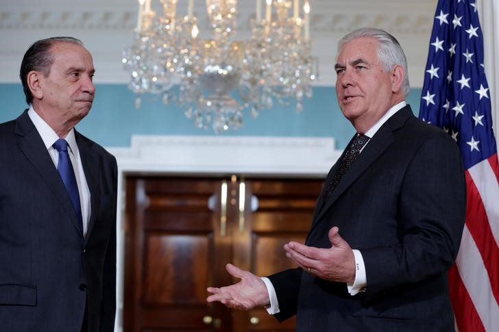 © Reuters. Secretário de Estado dos EUA, Rex Tillerson, ao lado do chanceler brasileiro, Aloysio Nunes, durante encontro em Washington