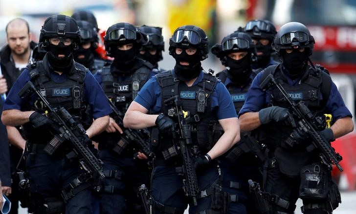© Reuters. Siete muertos en un ataque en Londres; la primera ministra dice "ya basta"