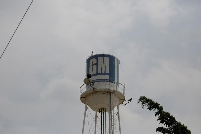 © Reuters. A water tank with the GM logo is seen at the General Motors Assembly Plant in Valencia