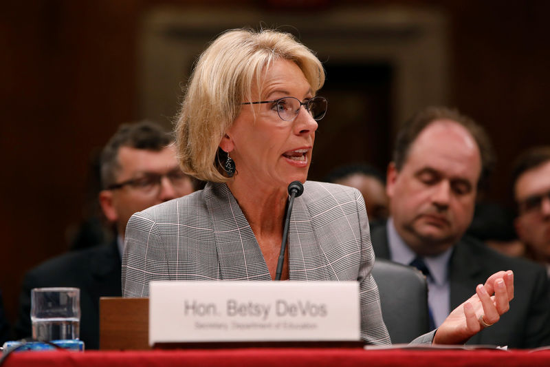 © Reuters. U.S. Education Secretary Betsy DeVos testifies before the Labor, Health and Human Services, Education, and Related Agencies subcommittee of the Senate Appropriations Committee on Capitol Hill in Washington