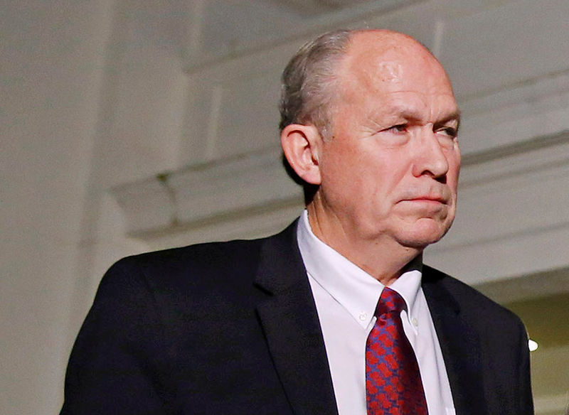 © Reuters. FILE PHOTO: Alaska Governor-elect  Walker seen at the White House in Washington