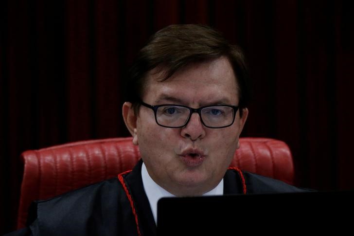 © Reuters. Ministro Herman Benjamin, relator no Tribunal Superior Eleitoral (TSE) do processo sobre a chapa Dilma-Temer, em Brasília