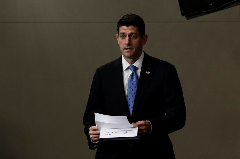 © Reuters. U.S. House Speaker Paul Ryan arrives at his weekly press conference on Capitol Hill in Washington