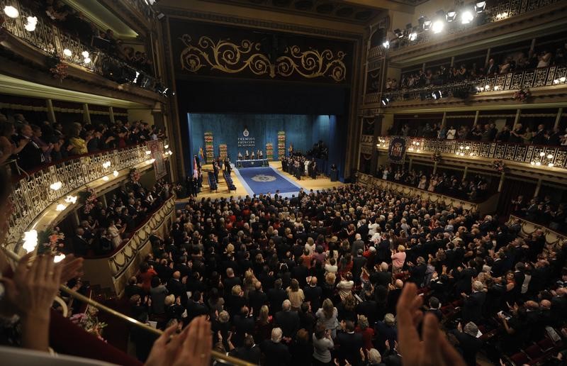 © Reuters. El poeta Adam Zagajewski, premio Princesa de Asturias de las Letras