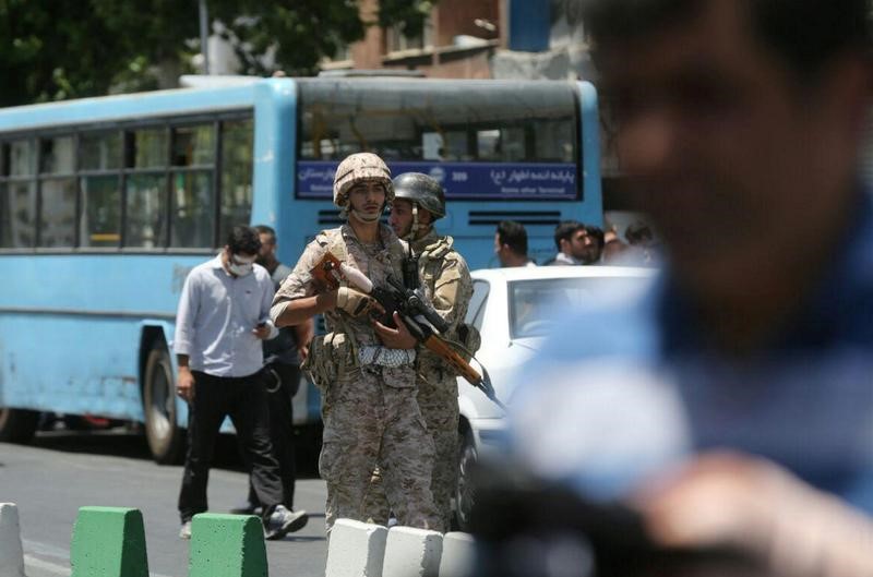 © Reuters. Los atacantes de Teherán eran iraníes, lucharon con el EI en Siria e Irak