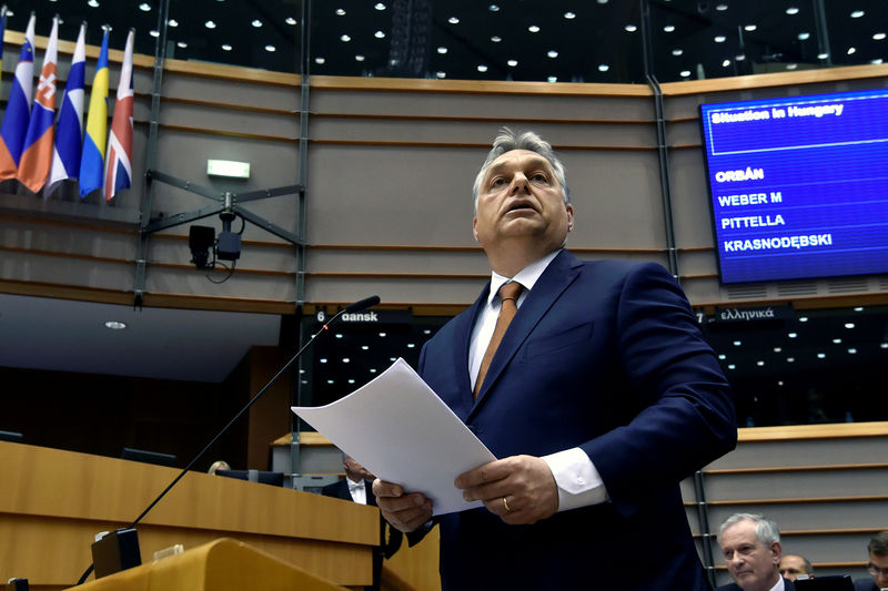 © Reuters. FILE PHOTO: Hungary's PM Orban speaks during a plenary session at the EP in Brussels