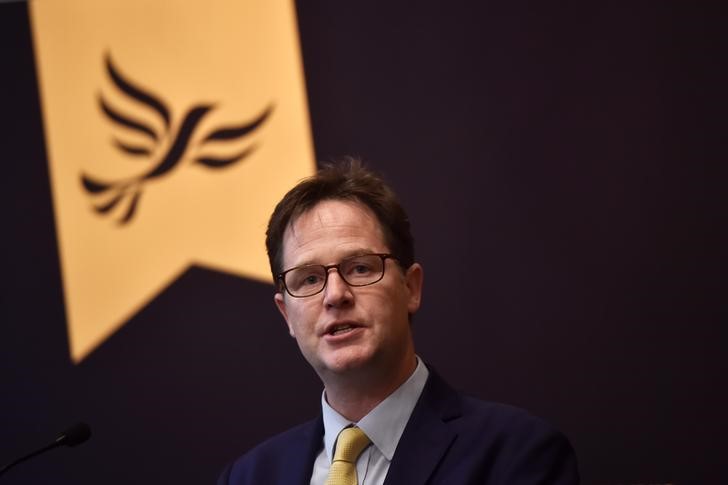 © Reuters. Formal Liberal Democrat leader Nick Clegg speaks at a campaign event in London