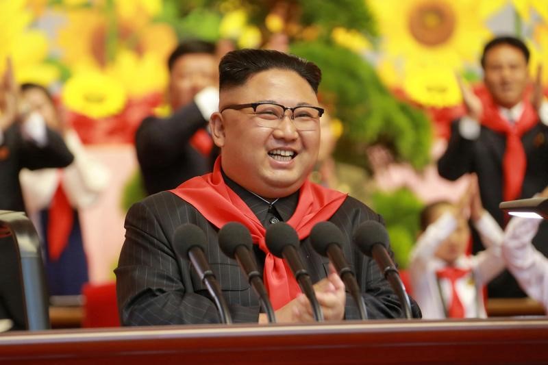 © Reuters. Kim Jong Un reage durante evento em Pyongyang