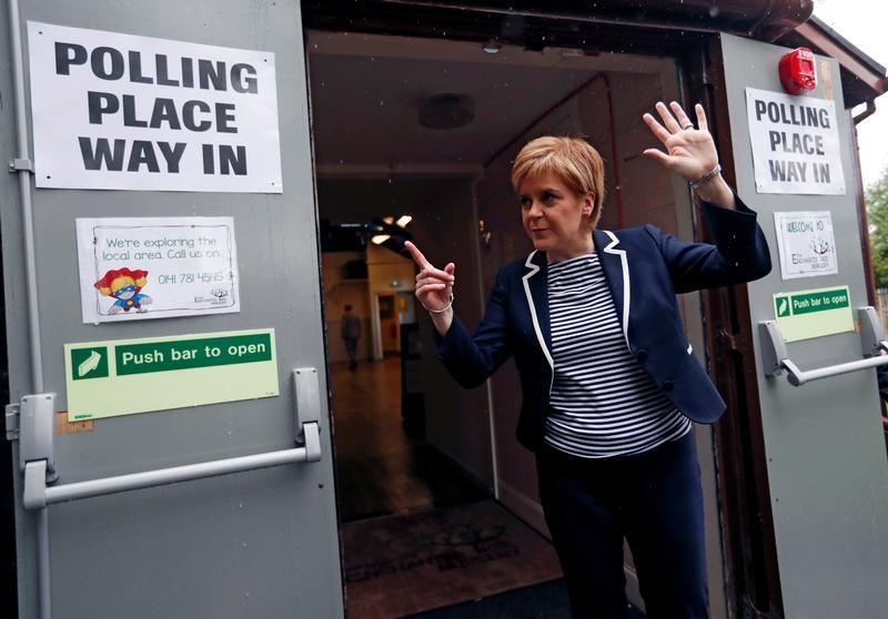 © Reuters. La independencia escocesa sufre un duro golpe tras perder escaños los nacionalistas