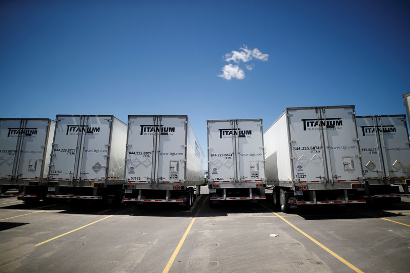 © Reuters. Trailers sit in a lot equipped with "BlackBerry Radar" boxes, that perform a fleet-tracking service at the Titanium Transportation trucking firm in Bolton