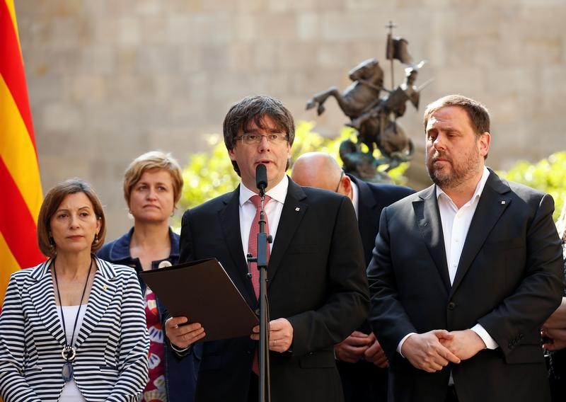 © Reuters. El Gobierno dice que recurrirá la convocatoria independentista en Cataluña