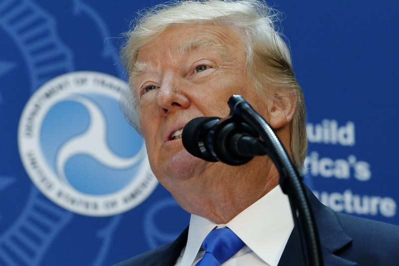 © Reuters. Trump acusa de "soplón" a exdirector del FBI tras testimonio ante el Congreso EEUU
