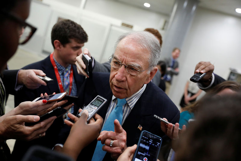 © Reuters. Sen. Chuck Grassley (R-IA) speaks to reporters about recent revelations of President Donald Trump sharing classified information with Russian Officials on Capitol Hill