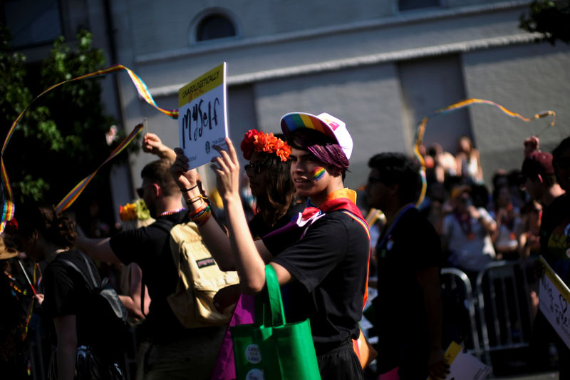 © Reuters. Thousands celebrate the annual LGBTQ Capital Pride parade in Washington