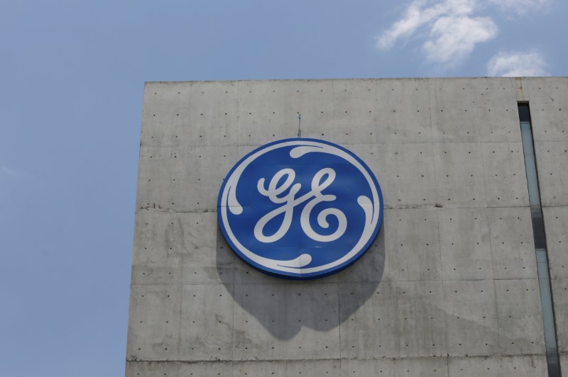 © Reuters. Logo of General Electric Co. is pictured at the Global Operations Center in San Pedro Garza Garcia