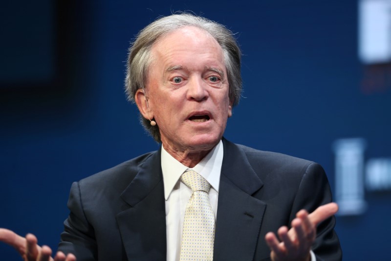 © Reuters. Bill Gross, Portfolio Manager, Janus Capital Group, speaks during the Milken Institute Global Conference in Beverly Hills