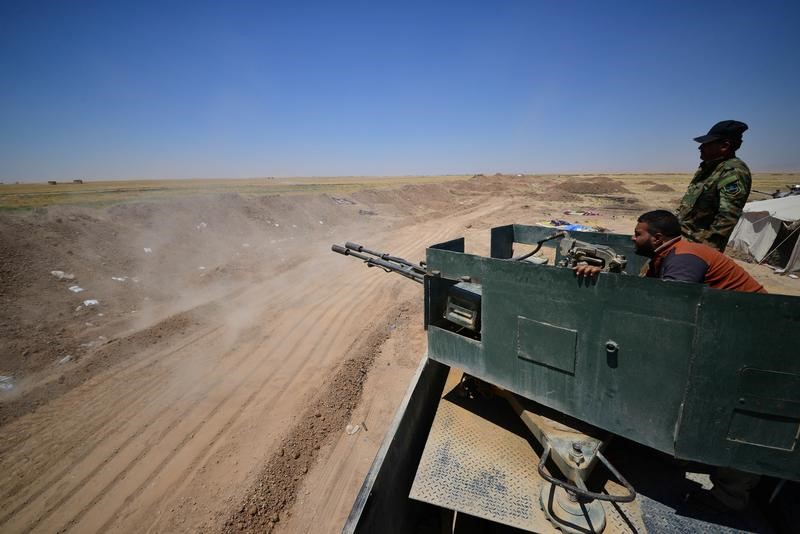 © Reuters. العراق: وفد عسكري سوري يزور بغداد لمناقشة أمن الحدود
