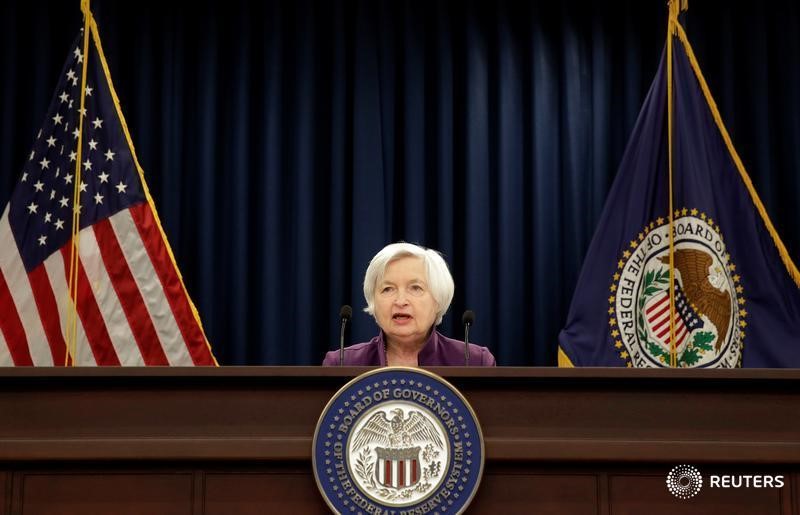 © Reuters. Federal Reserve Board Chairwoman Janet Yellen speaks during a news conference after the Fed releases its monetary policy decisions in Washington