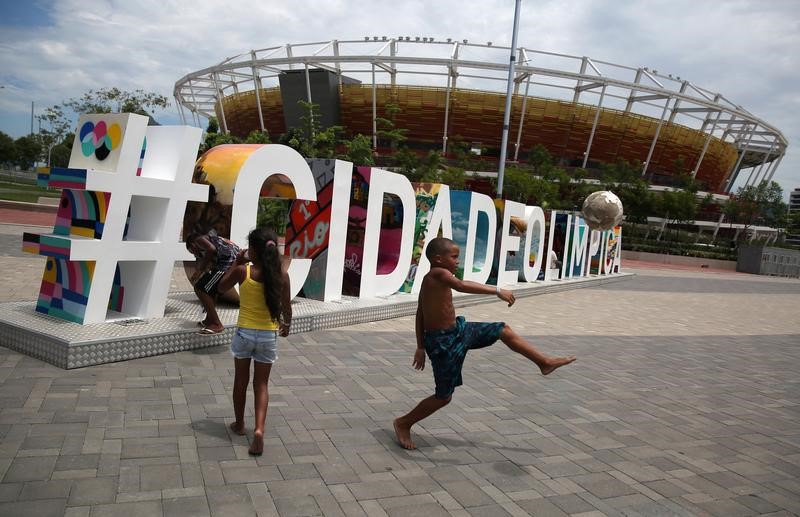 © Reuters. Los costes de Río 2016 siguen subiendo y ya alcanzan 13.200 millones de dólares