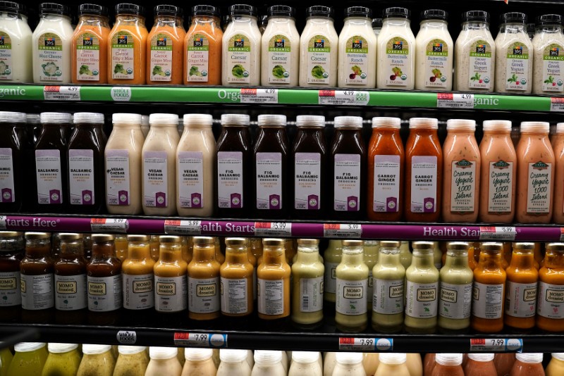 © Reuters. Juice drinks for sale are pictured inside a Whole Foods Market in the Manhattan borough of New York City